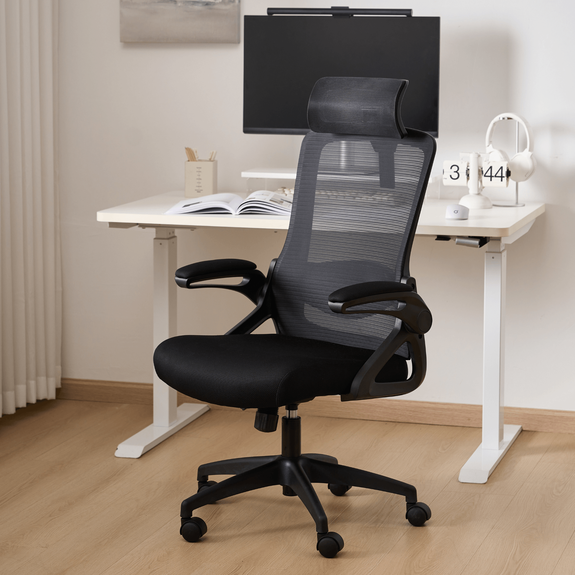 Ergonomic Office Desk Chair, Mesh High Back Computer Chair with Adjustable 3D Headrest & Lumbar Support & Flip-Up Arms Executive/Home/Study/Work Office Desk Chairs with Wheels