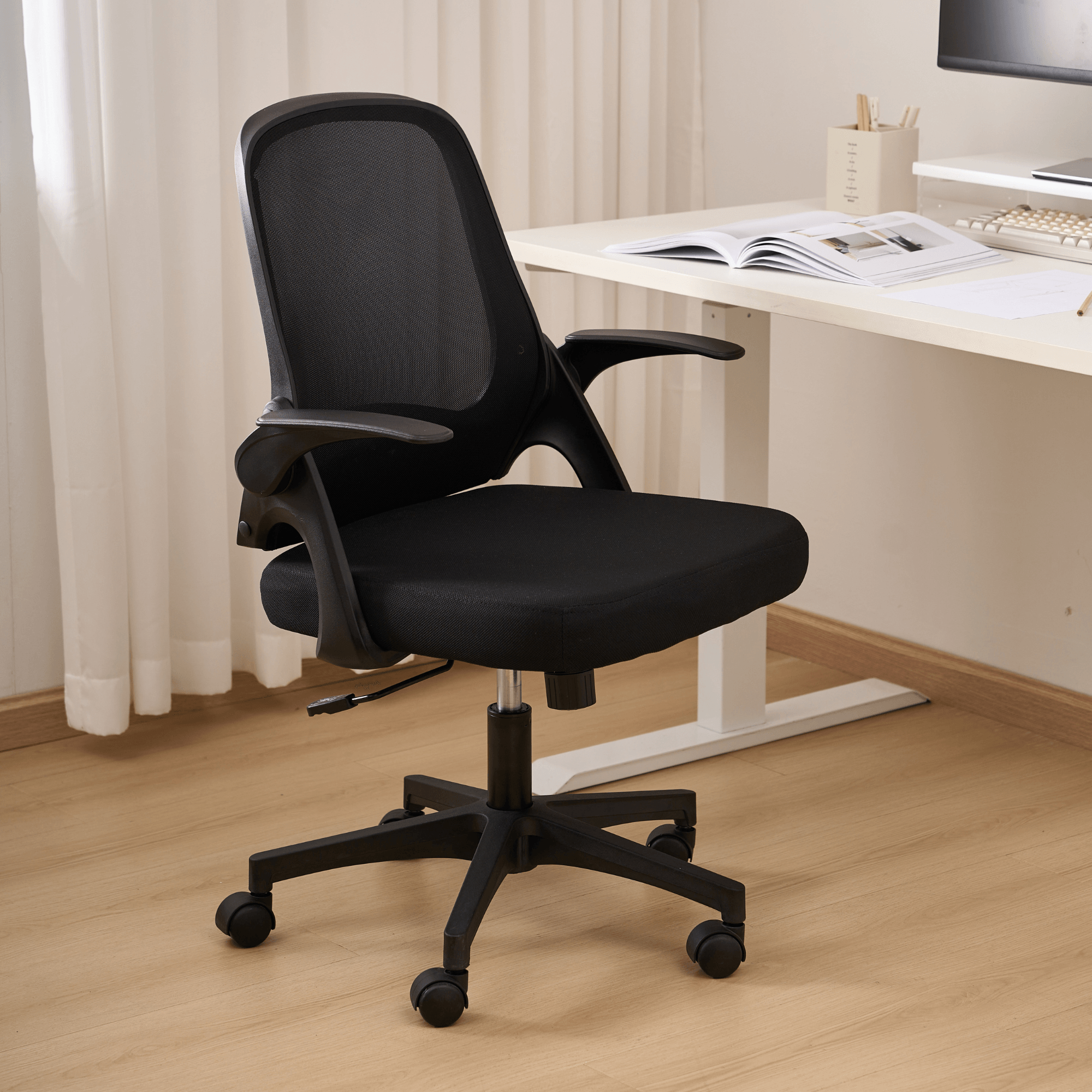 Ergonomic Office Chair Adjustable Height Computer Chair Breathable Mesh Home Office Desk Chairs with Wheels Executive Rolling Swivel Chair with Flip-Up Arms and Lumbar Support for Home/Study/Working