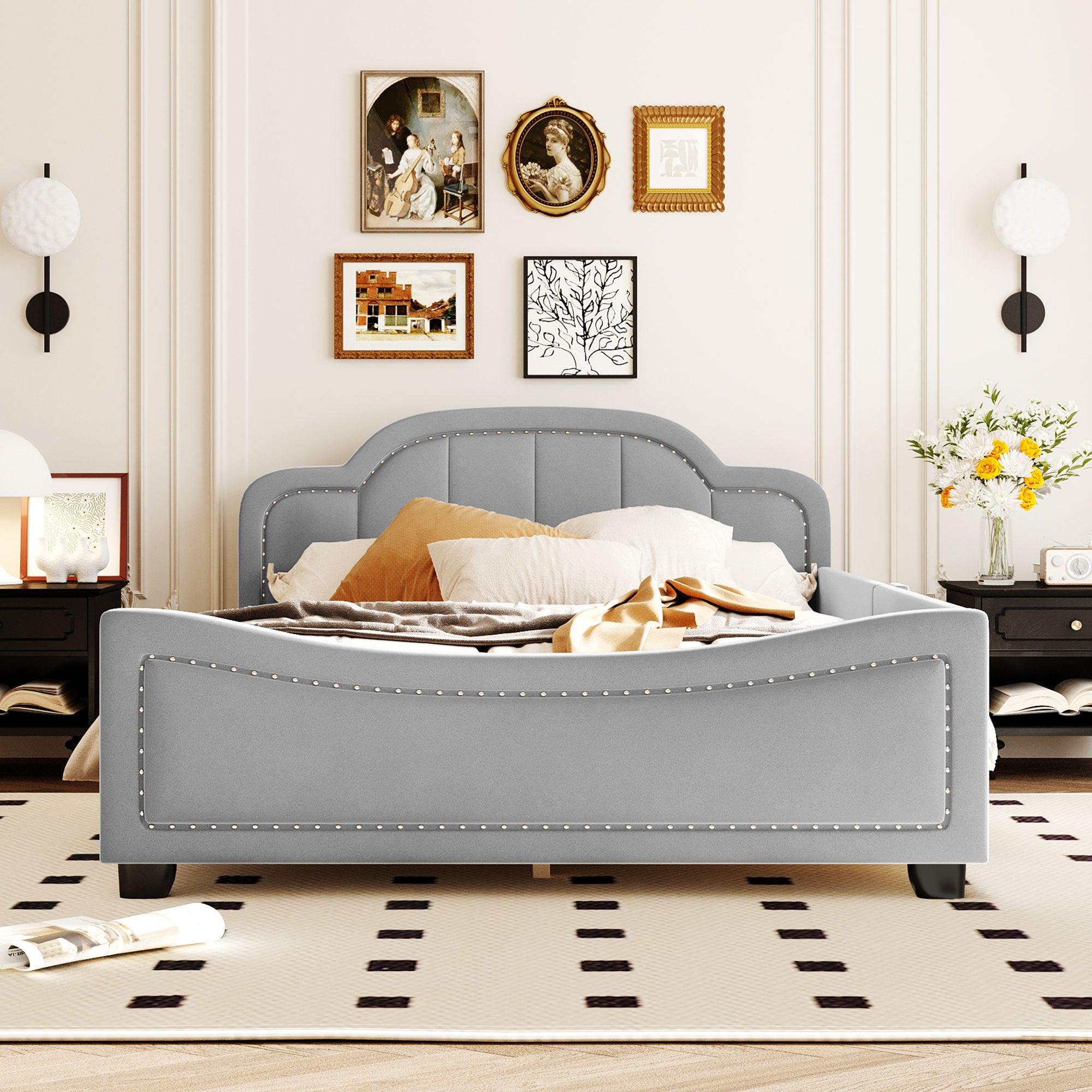 🆓🚛 Full Size Upholstered Daybed With Cloud Shaped Headboard, Embedded Elegant Copper Nail Design, Gray